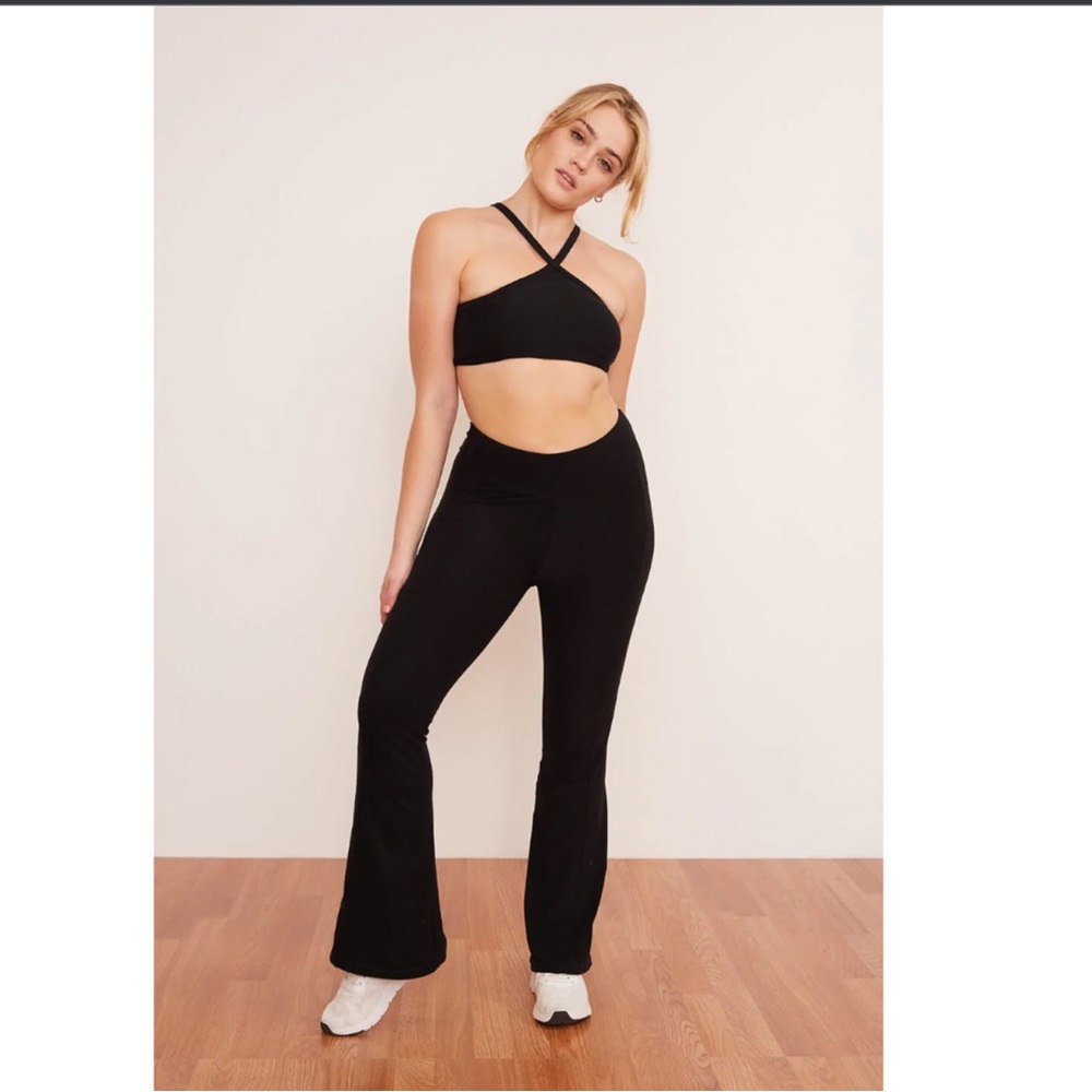 NWT - Wolven Onyx Flare Yoga Petite Pants